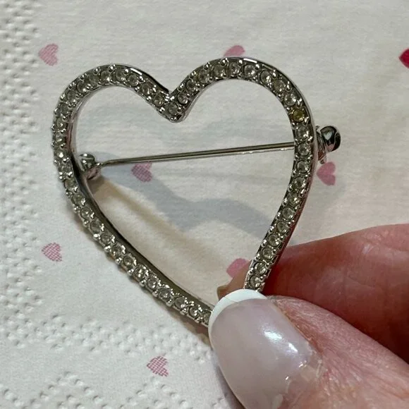 Vintage Silver Tone Clear rhinestone Heart Brooch - Picture 15 of 15
